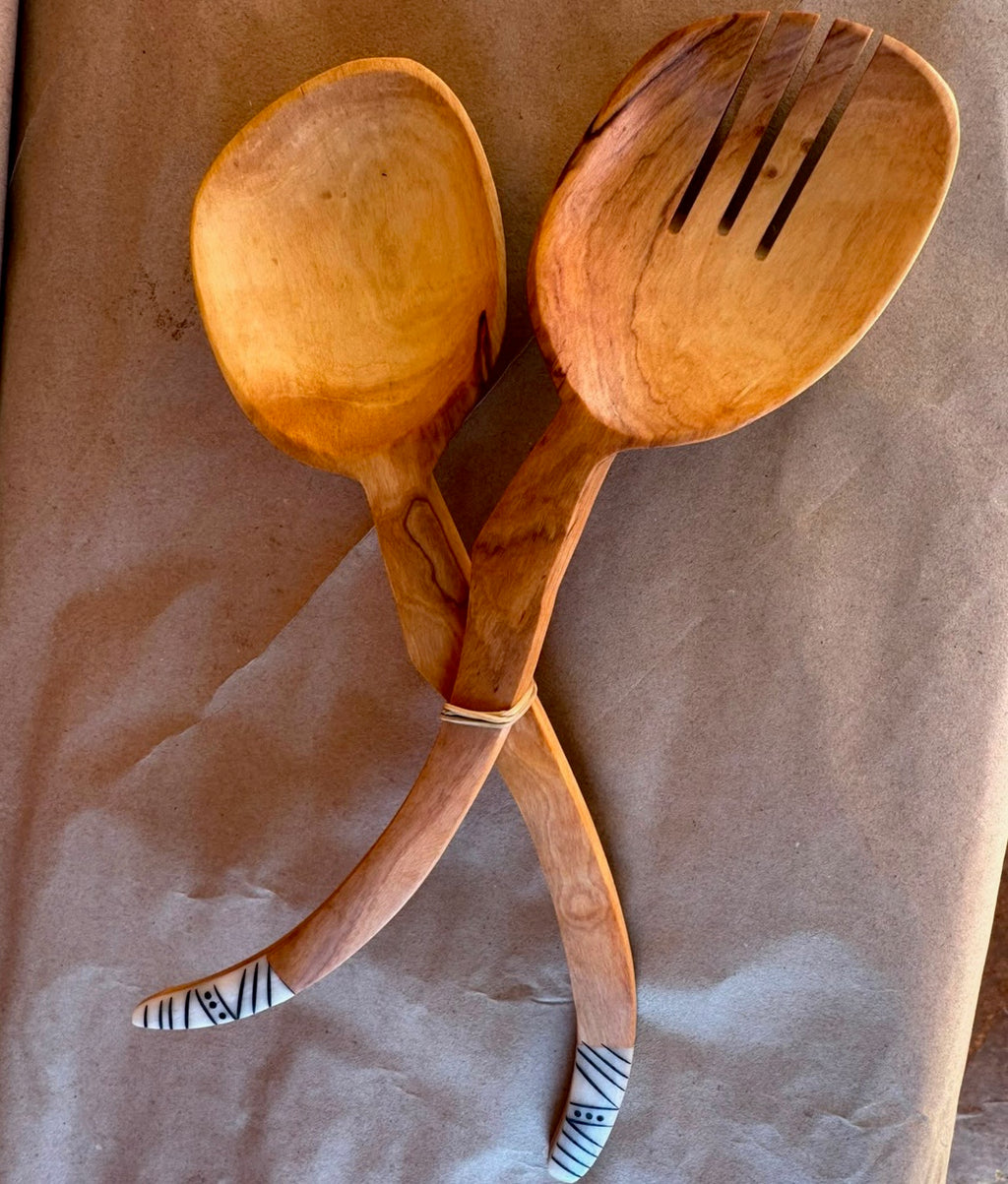 2 Wooden cooking spoons