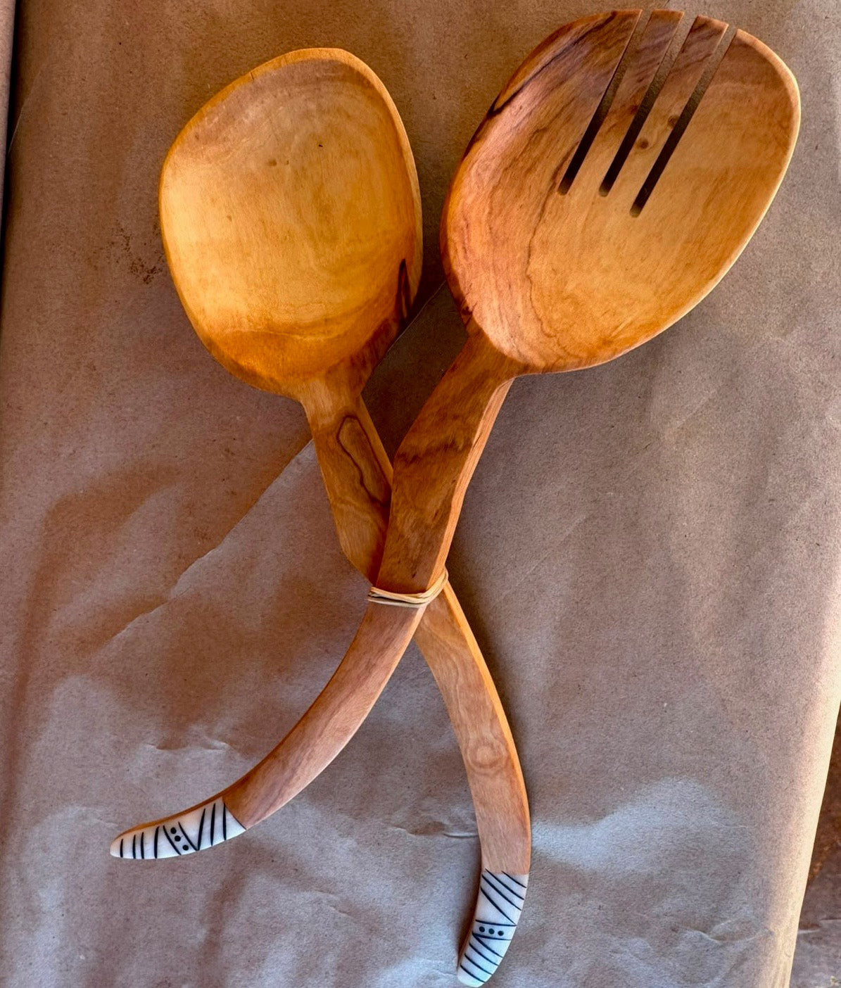 2 Wooden cooking spoons