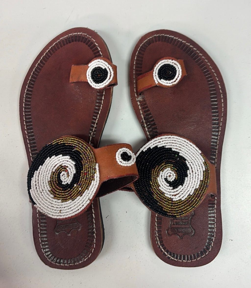 Sandals ￼